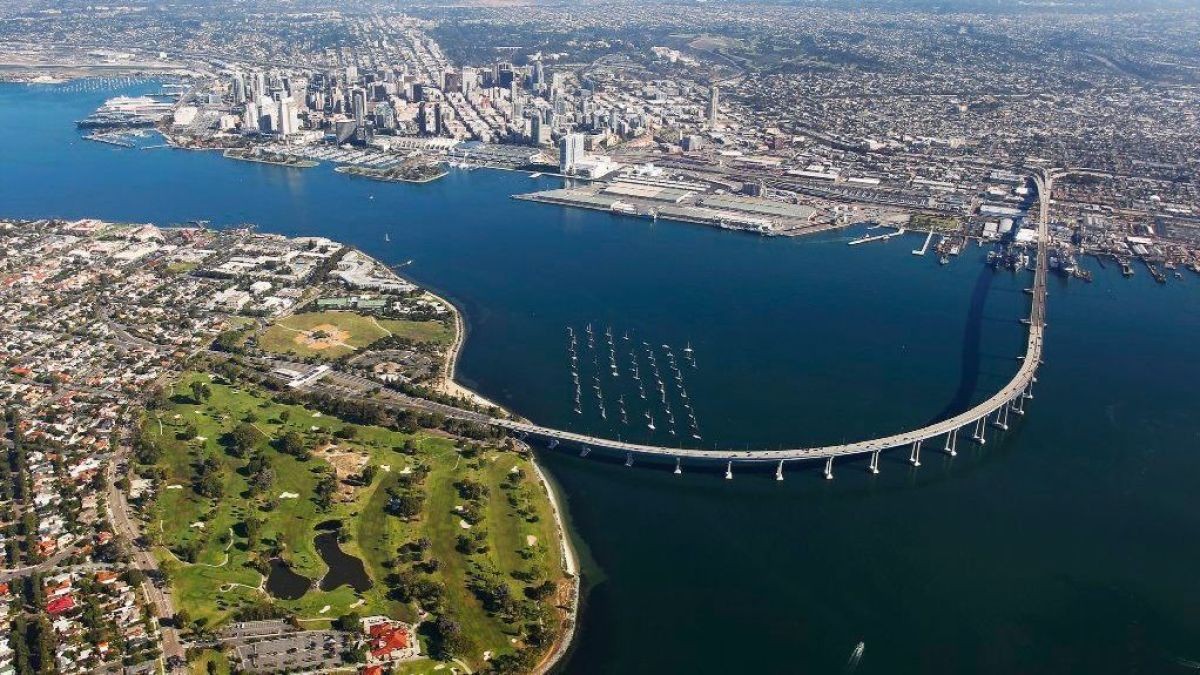 Edna Mitchell Century 21 Award