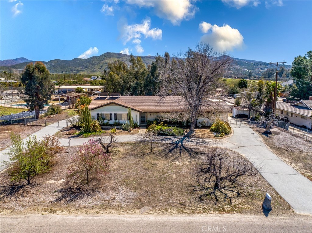 42961 Johnston Avenue